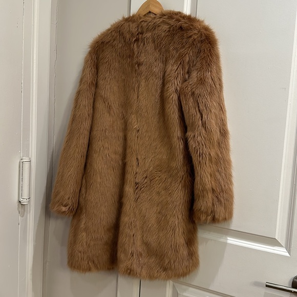 Fabulous Coat - Picture 6 of 8